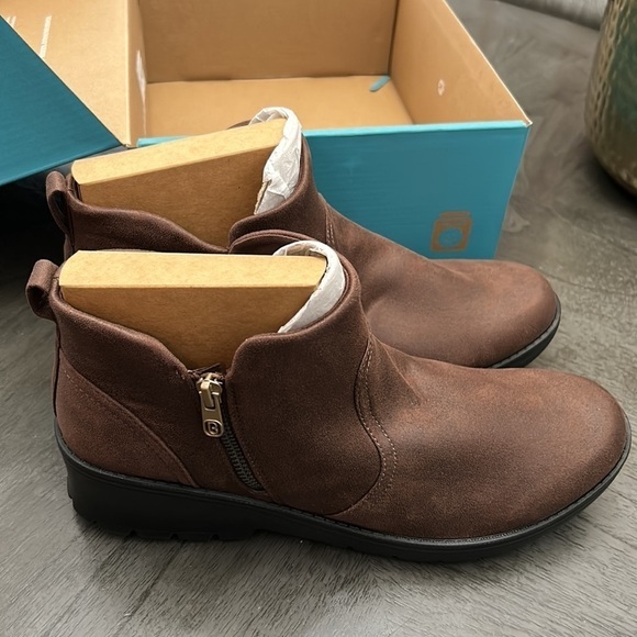 BZees Mustang Bliss Bootie - Women - Picture 5 of 8